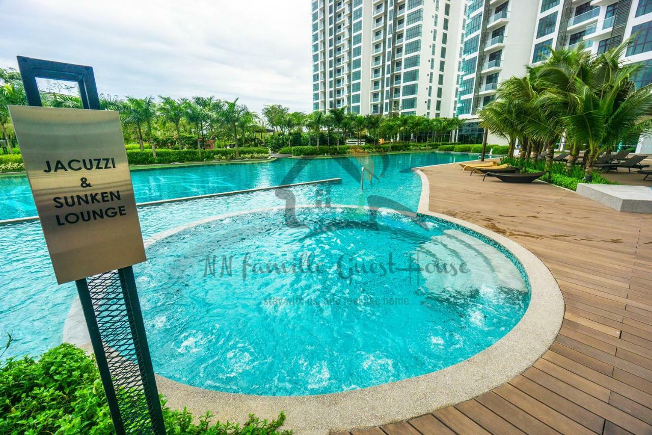 Nn Famille Guest House Pasir Gudang Luaran gambar