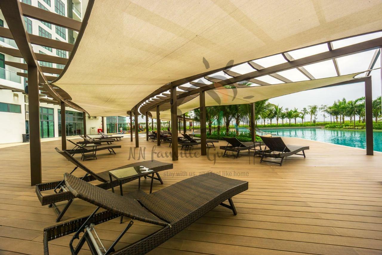 Nn Famille Guest House Pasir Gudang Luaran gambar